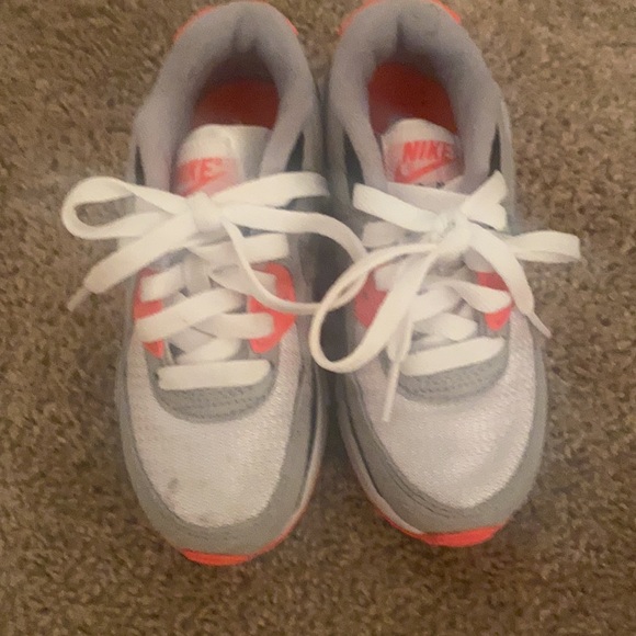 Nike - Picture 4 of 10